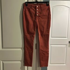 Rockstar Super Skinny High Rise Secret Slim Pocket Jeans. Size 10. Like New!